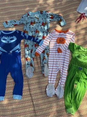 2T-3T PJ Bundle Footed Two One-Piece Footies & Two PJ Mask Sets